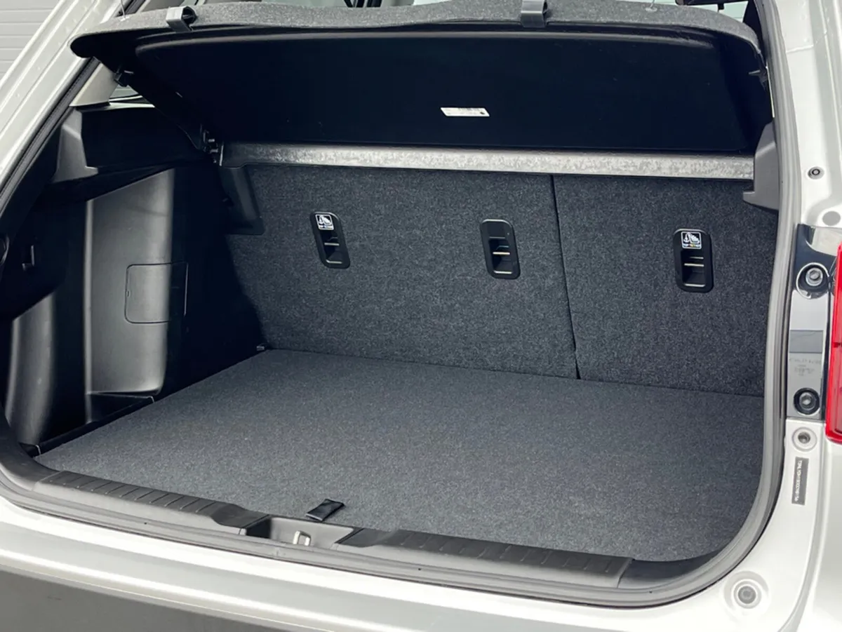 Suzuki Vitara SUV, Petrol Hybrid, 2024, Grey