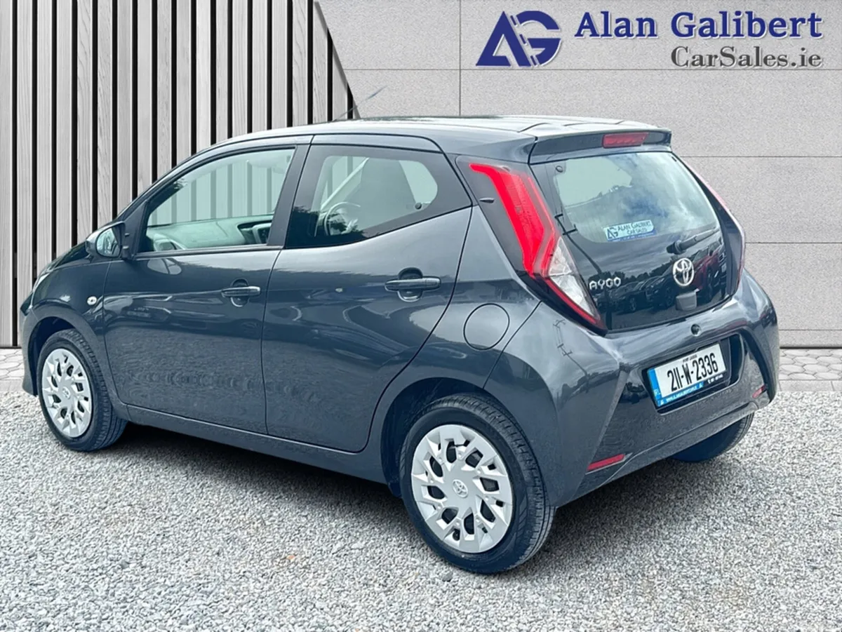Toyota Aygo Hatchback, Petrol, 2021, Grey