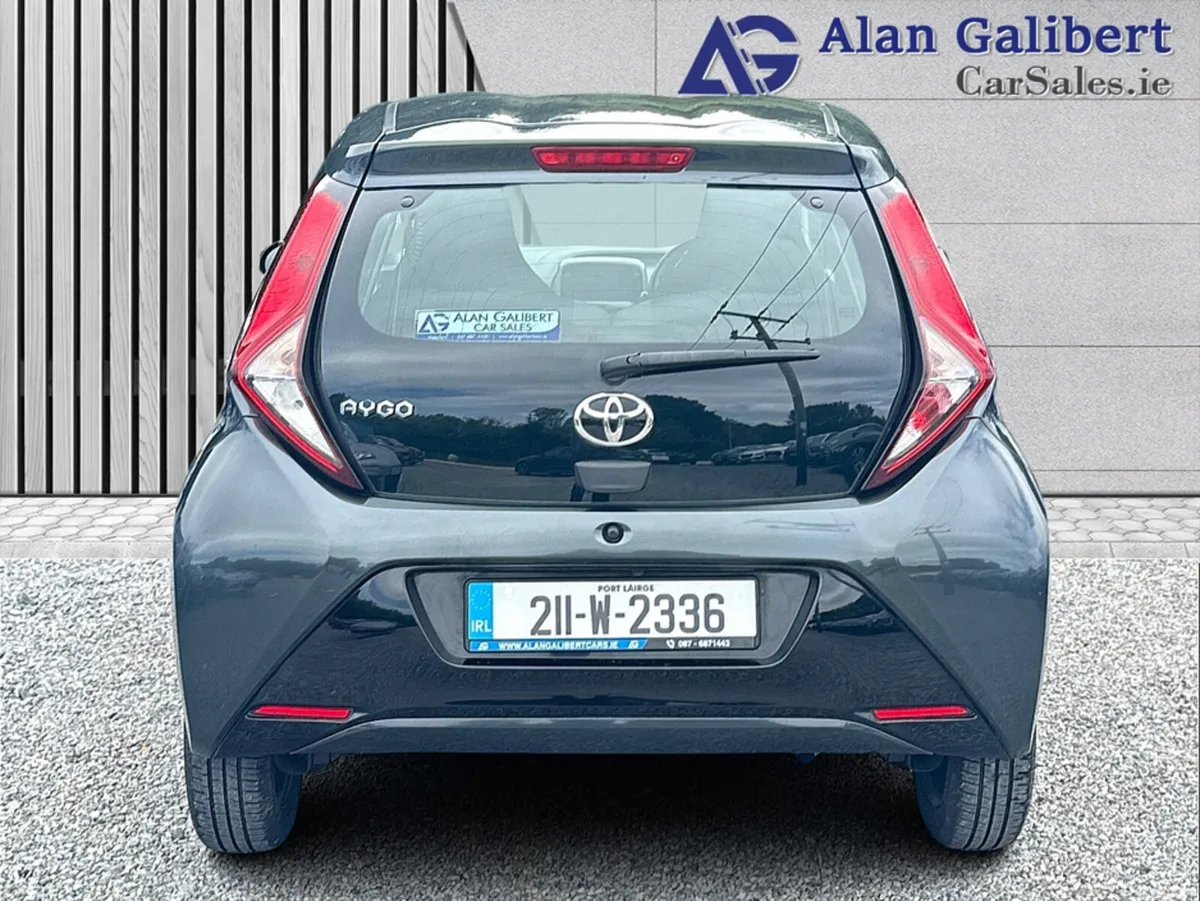 Toyota Aygo Hatchback, Petrol, 2021, Grey