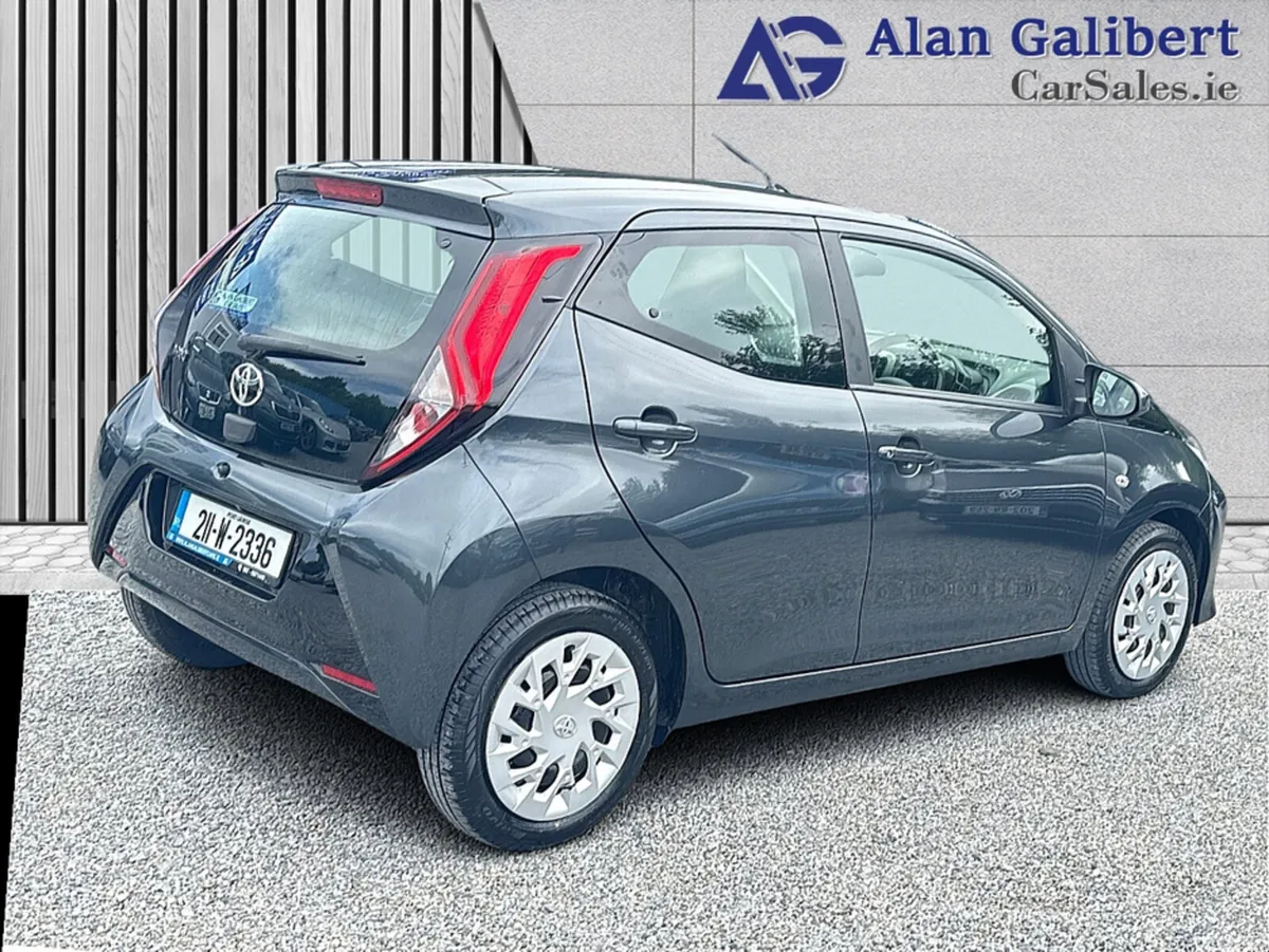 Toyota Aygo Hatchback, Petrol, 2021, Grey