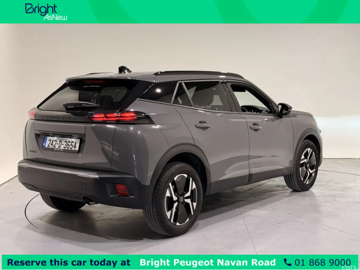 Peugeot 2008 MPV, Petrol, 2024, Grey