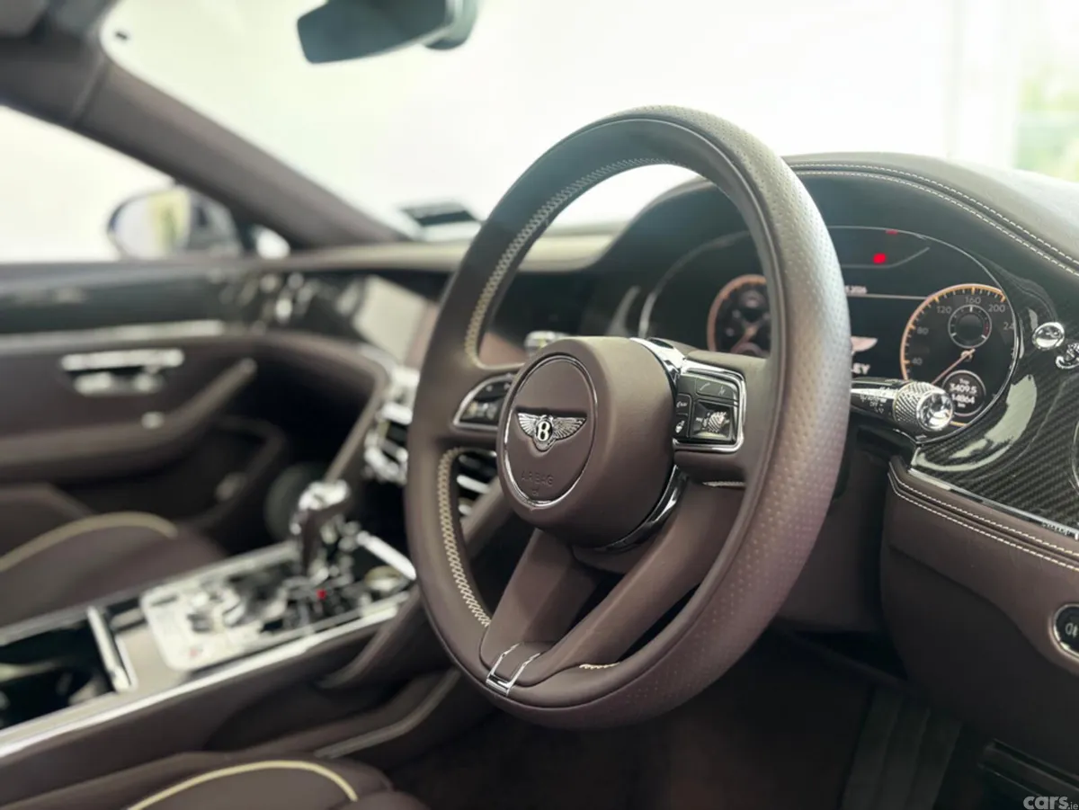 Bentley Flying Spur Saloon, Petrol Plug-in Hybrid, 2024, Grey