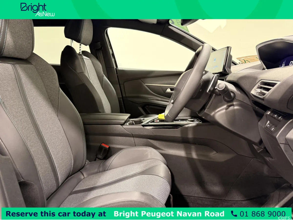 Peugeot 5008 MPV, Diesel, 2024, Black