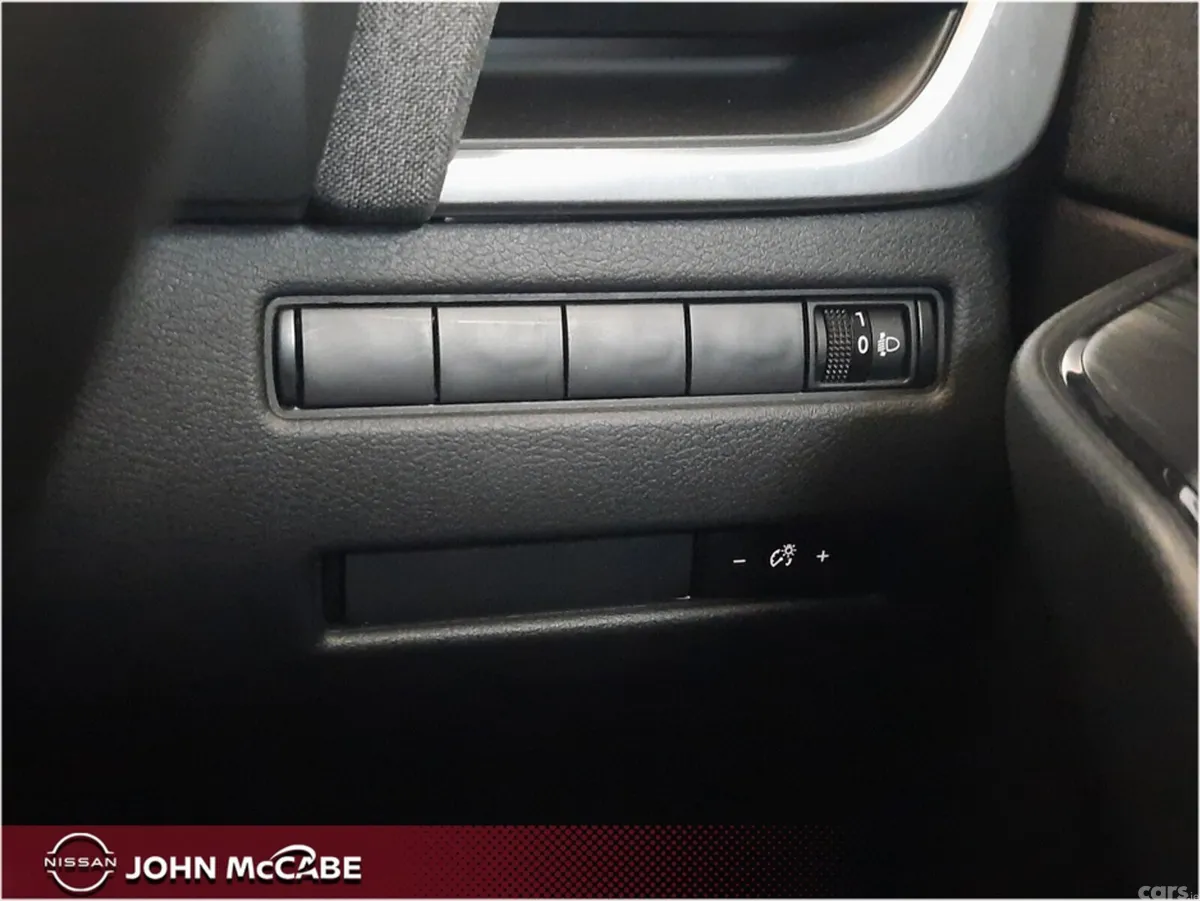 Nissan Qashqai MPV, Petrol Hybrid, 2025, Grey