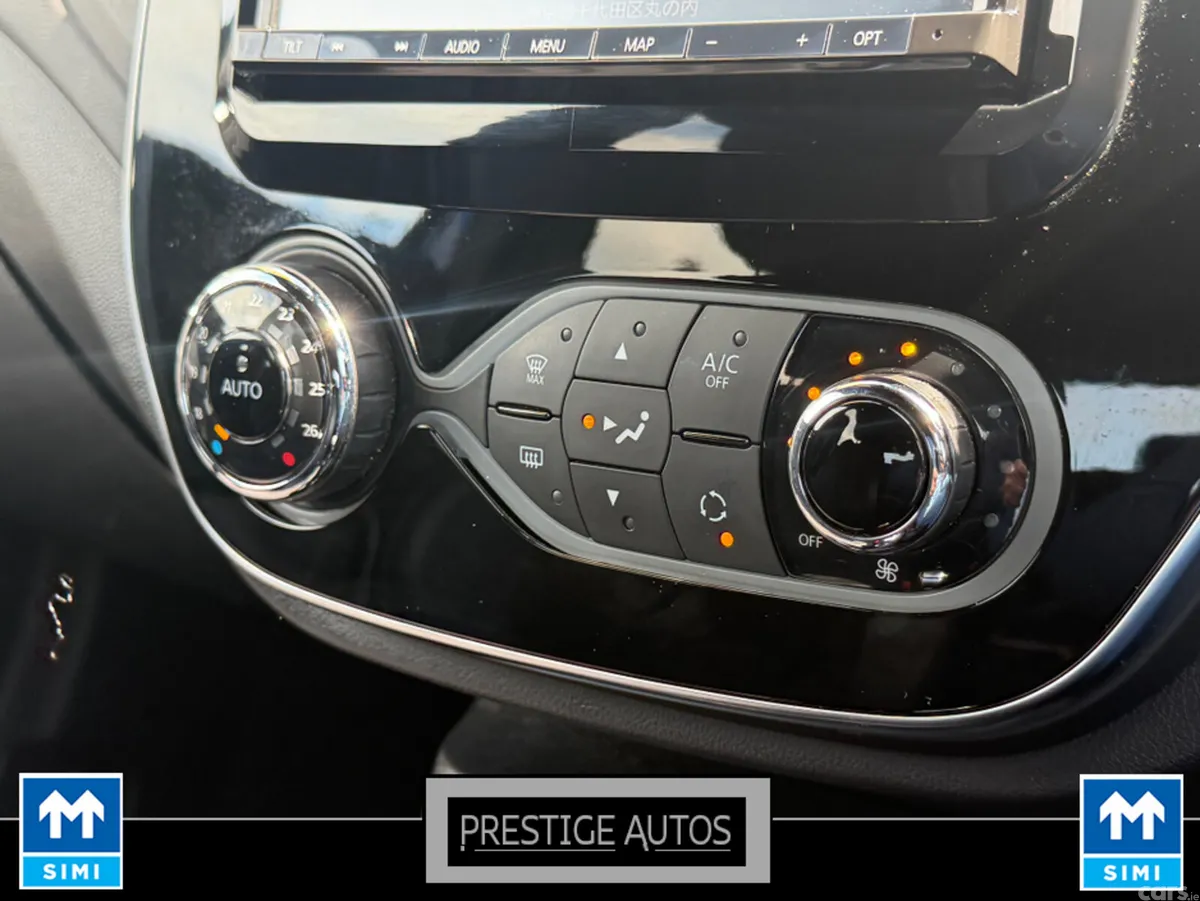 Renault Captur Hatchback, Petrol, 2019, Blue