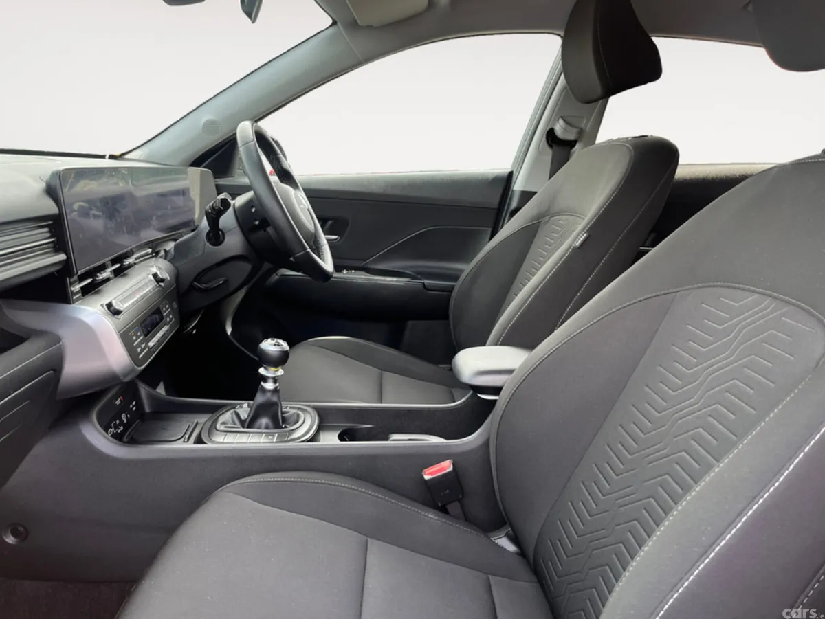 Hyundai KONA MPV, Petrol, 2024, Grey