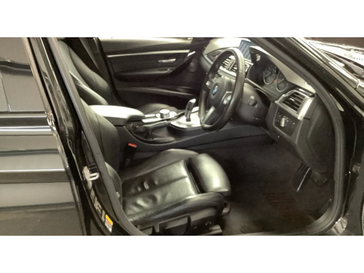 BMW 3-Series Saloon, Petrol Hybrid, 2018, Black