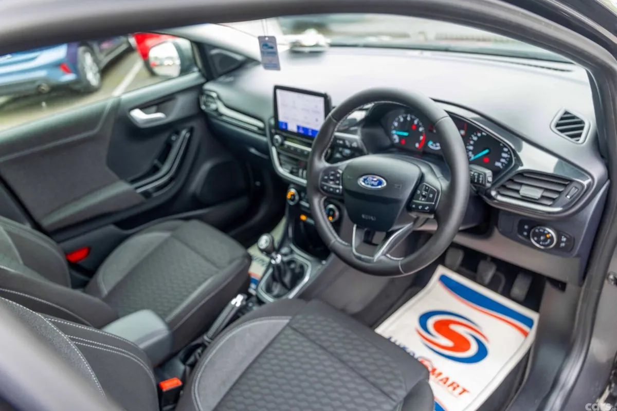 Ford Puma MPV, Petrol Hybrid, 2023, Grey
