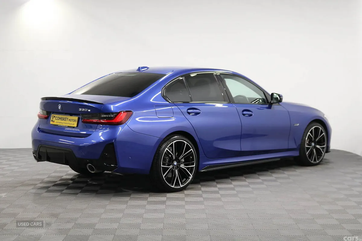 BMW 3-Series Saloon, Petrol Hybrid, 2023, Blue