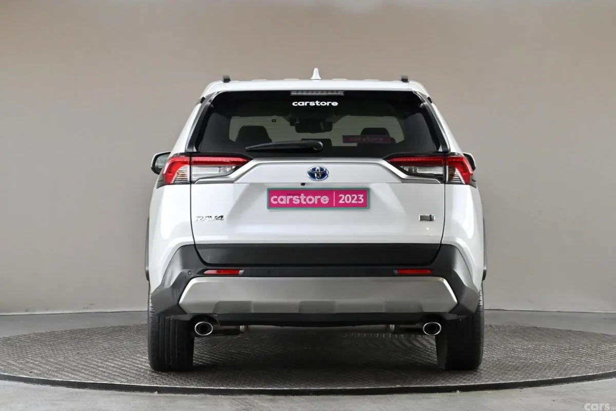 Toyota RAV4 SUV, Petrol Hybrid, 2023, White