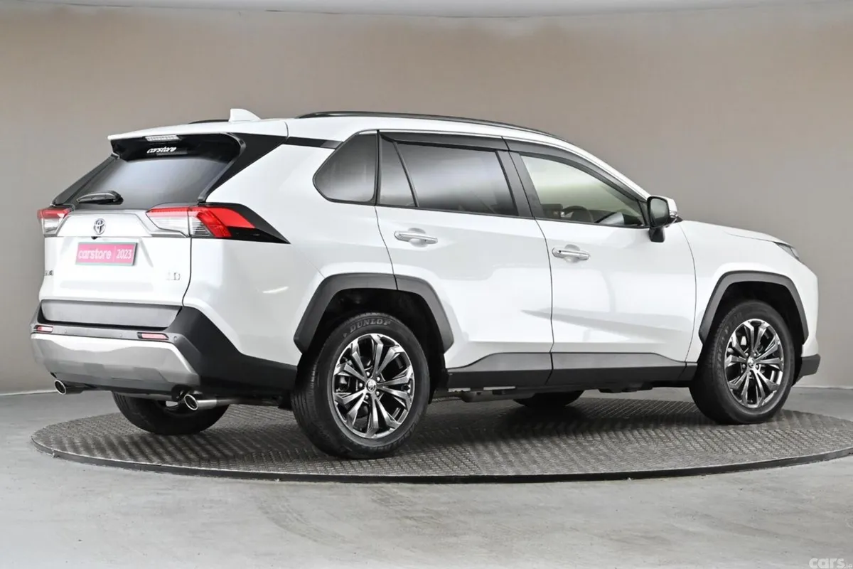 Toyota RAV4 SUV, Petrol Hybrid, 2023, White