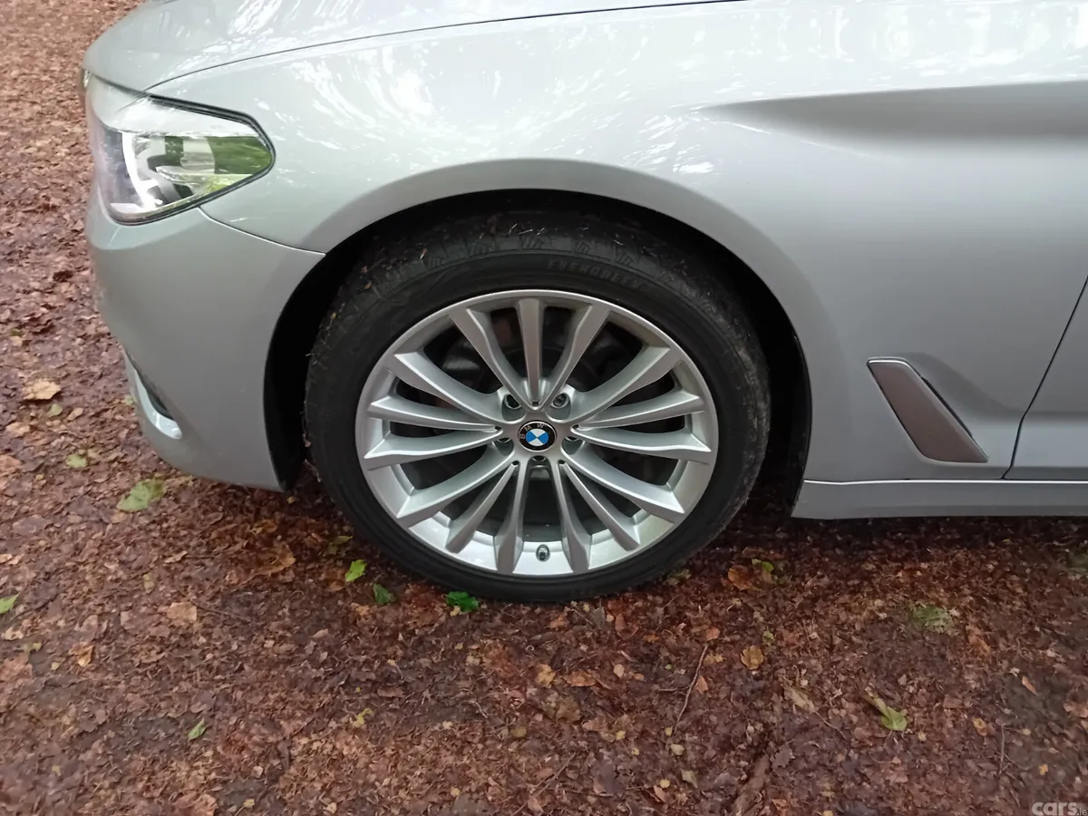 BMW 5-Series Estate, Diesel, 2017, Silver