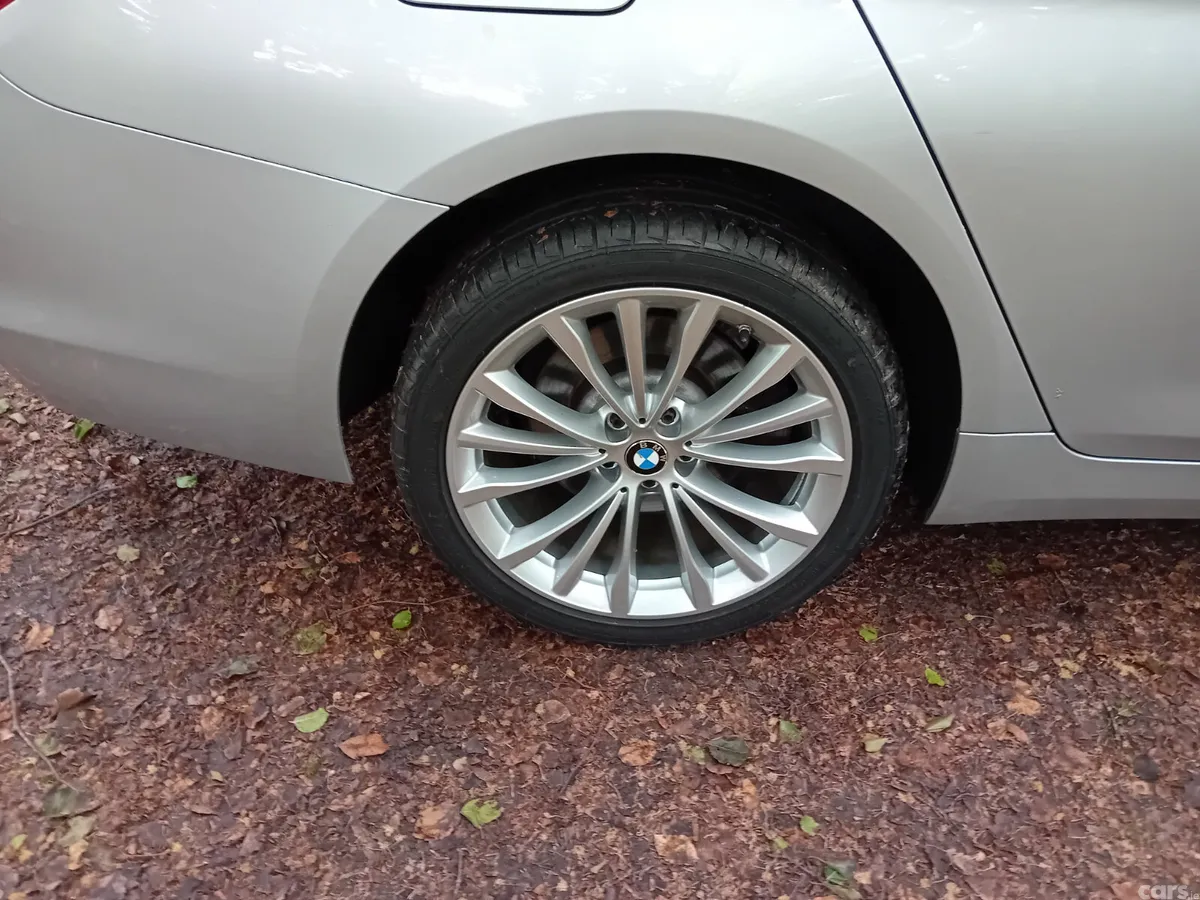 BMW 5-Series Estate, Diesel, 2017, Silver