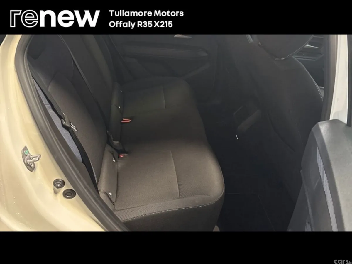 Dacia Duster SUV, Petrol Hybrid, 2025, Beige
