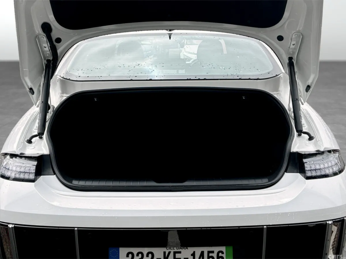 Hyundai IONIQ 6 Saloon, Electric, 2023, White