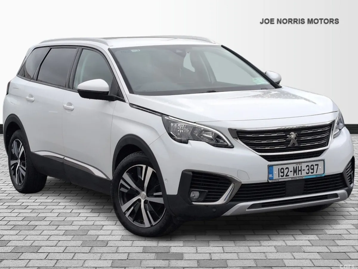 Peugeot 5008 MPV, Diesel, 2019, White