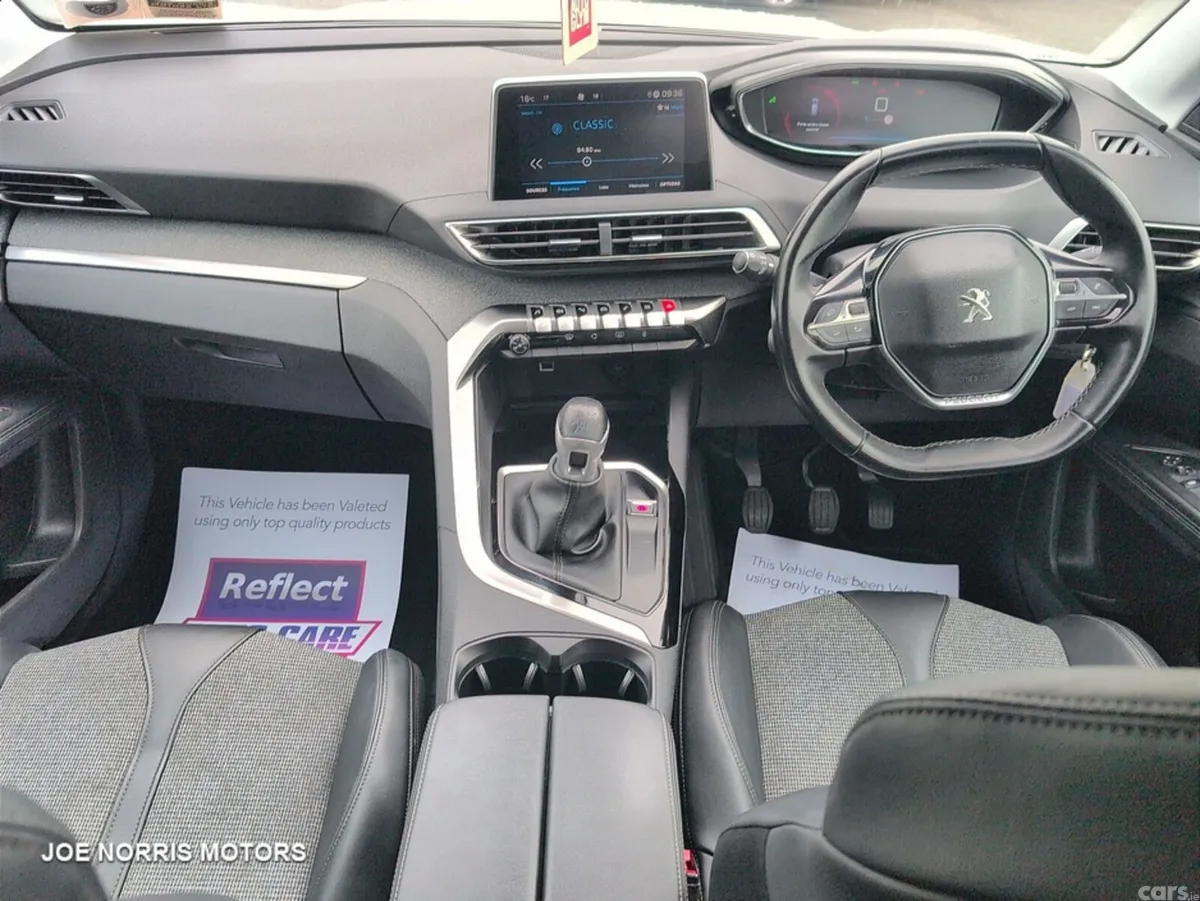 Peugeot 5008 MPV, Diesel, 2019, White