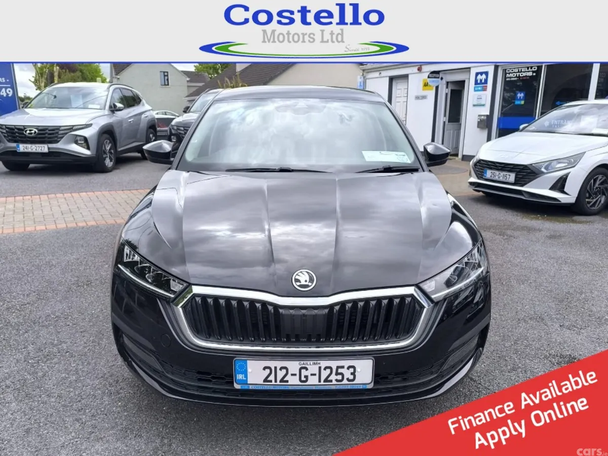 Skoda Octavia Saloon, Diesel, 2021, Black