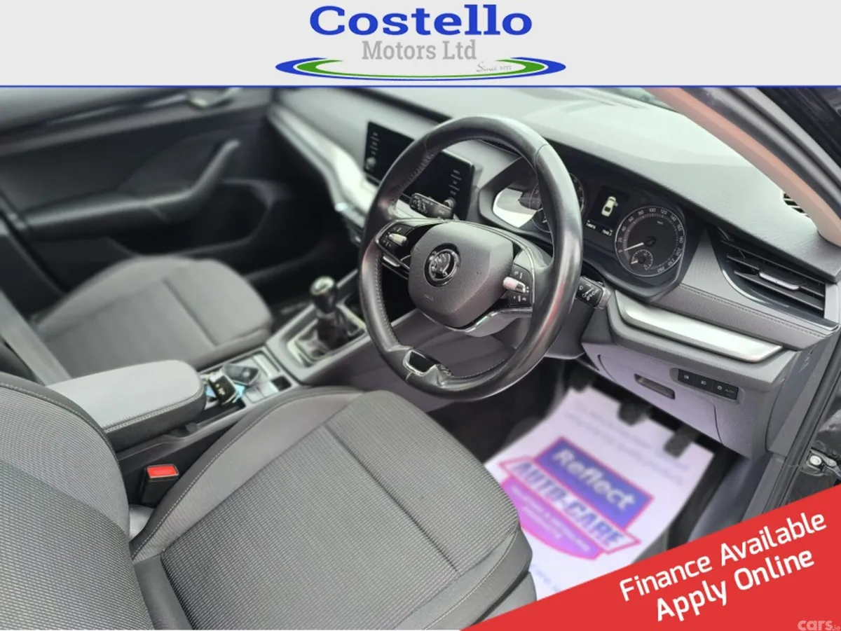 Skoda Octavia Saloon, Diesel, 2021, Black