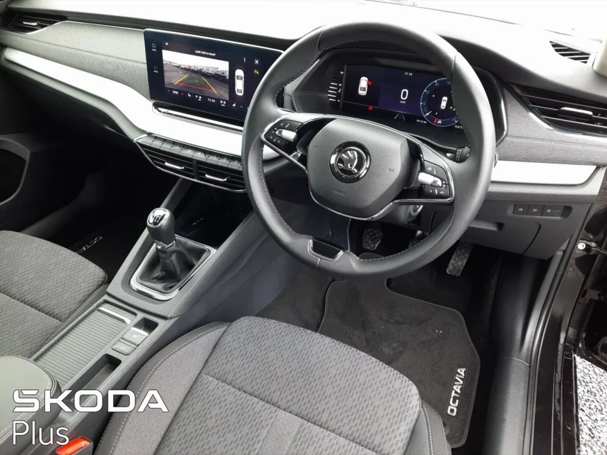 Skoda Octavia Saloon, Diesel, 2024, Black