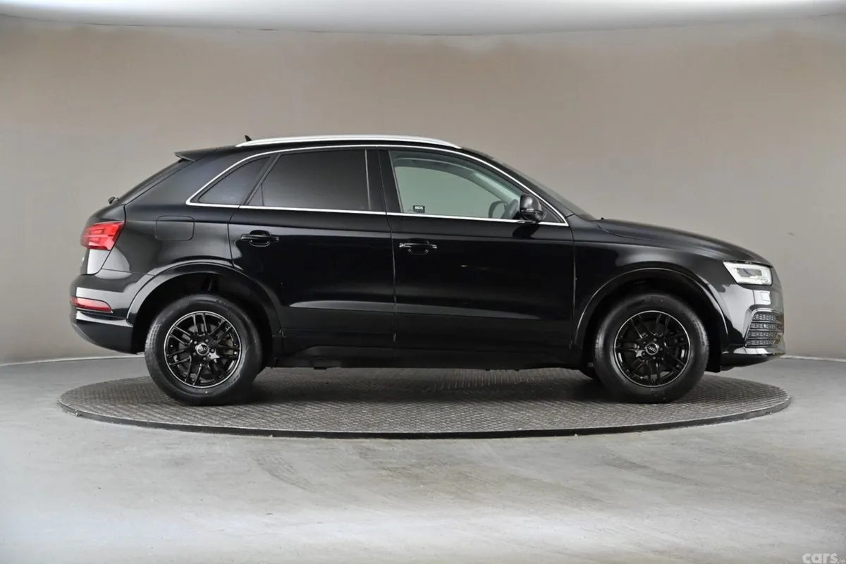 Audi Q3 SUV, Petrol, 2017, Black