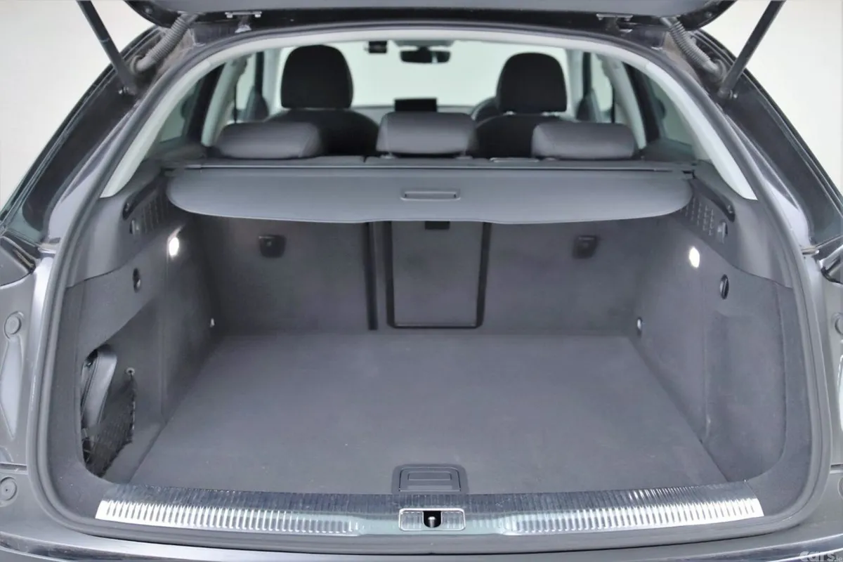 Audi Q3 SUV, Petrol, 2017, Black
