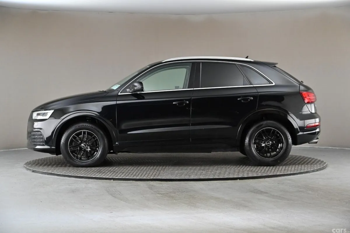 Audi Q3 SUV, Petrol, 2017, Black
