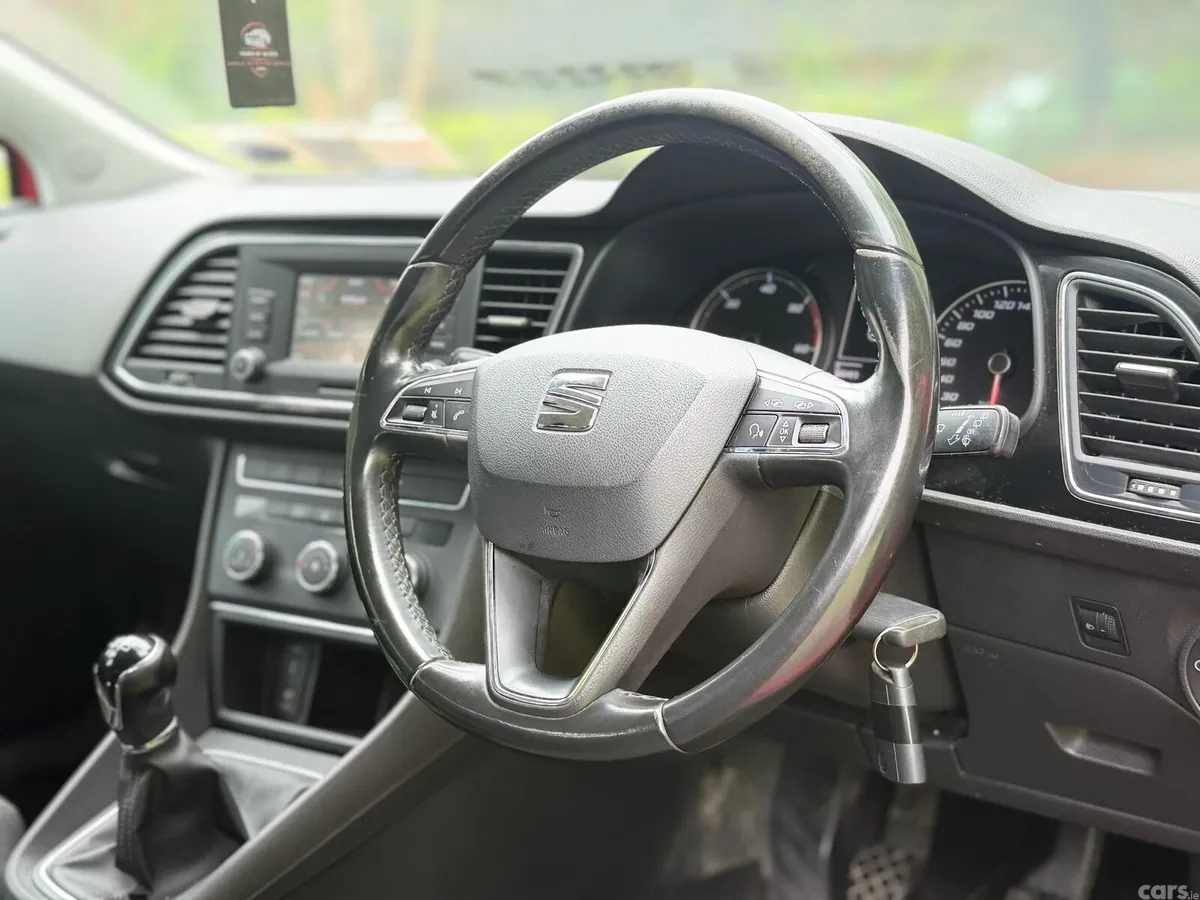 SEAT Leon Estate, Diesel, 2018, Red