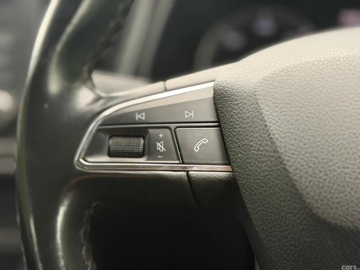 SEAT Leon Estate, Diesel, 2018, Red