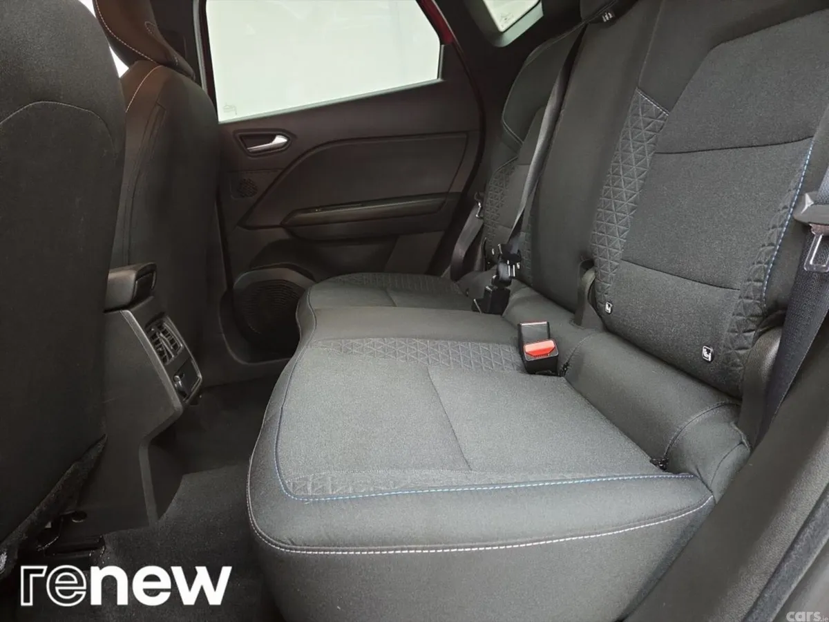 Renault Captur Hatchback, Petrol, 2025, Red