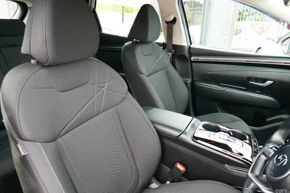 Hyundai Tucson SUV, Petrol Plug-in Hybrid, 2021, Grey