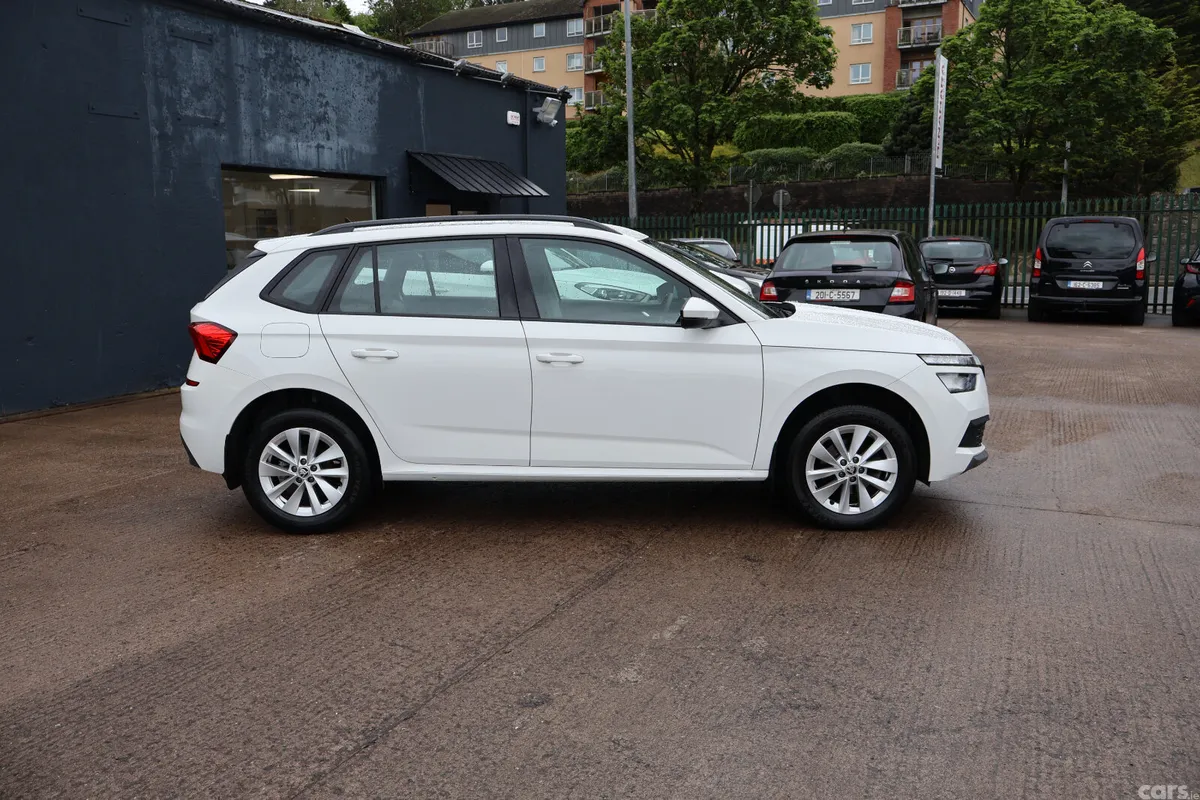 Skoda Kamiq Hatchback, Petrol, 2024, White