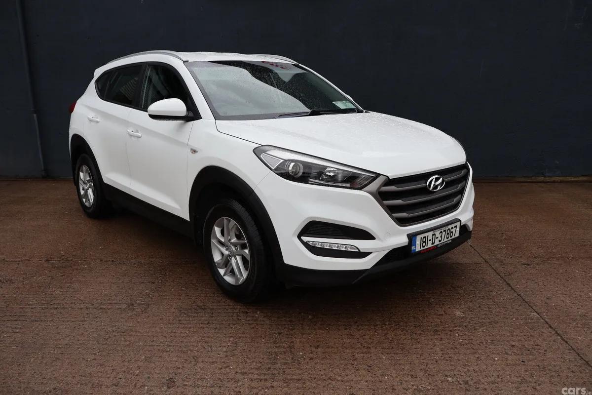 Hyundai Tucson SUV, Petrol, 2018, White