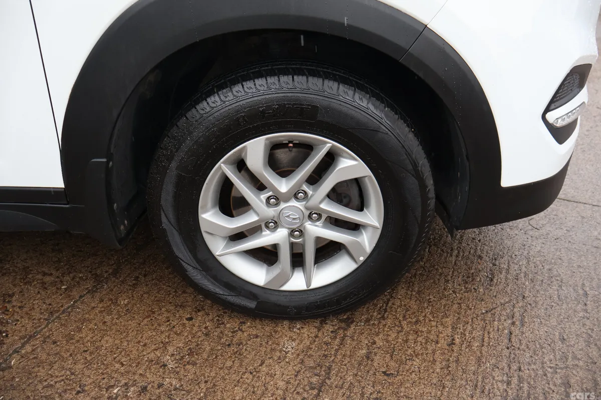 Hyundai Tucson SUV, Petrol, 2018, White