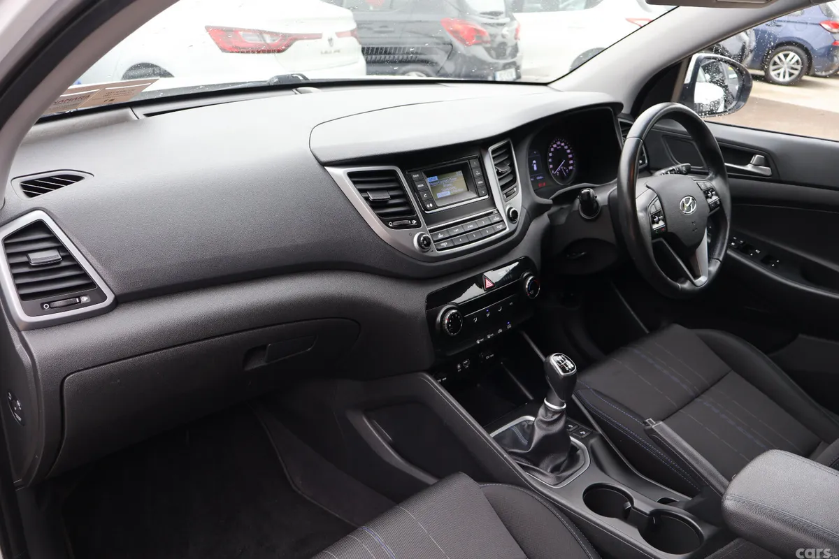 Hyundai Tucson SUV, Petrol, 2018, White