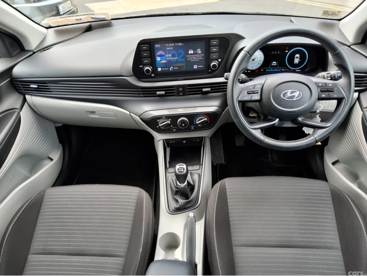 Hyundai i20 Hatchback, Petrol, 2022, Black