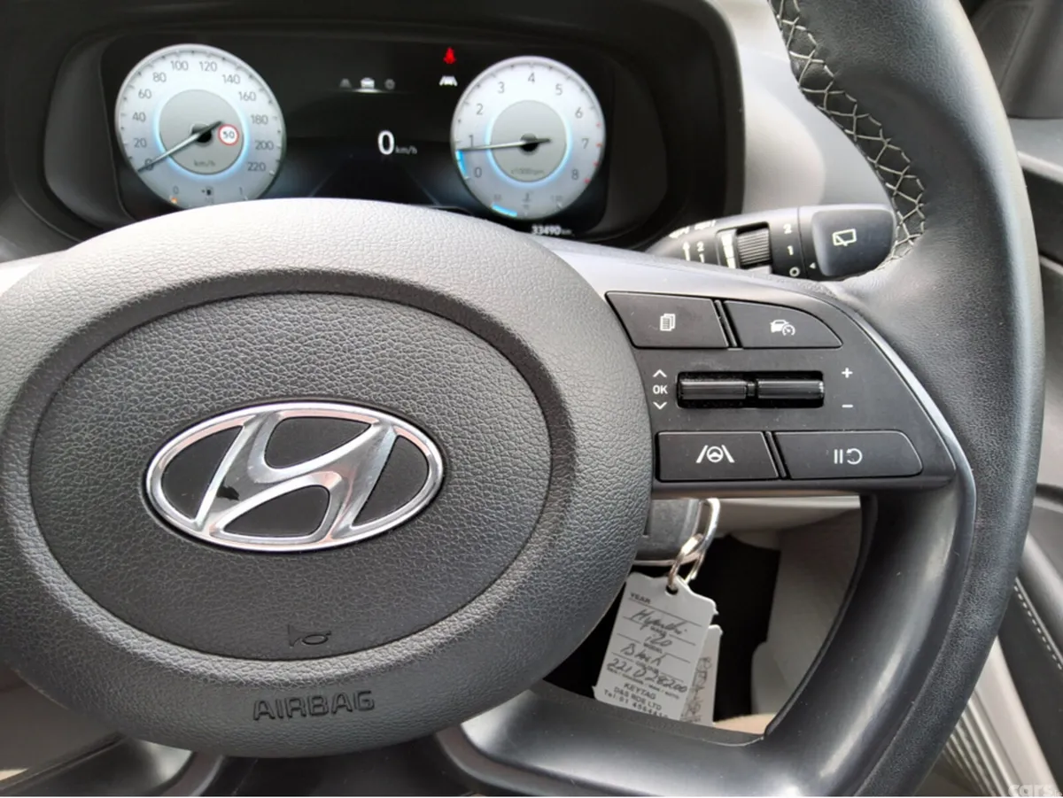 Hyundai i20 Hatchback, Petrol, 2022, Black