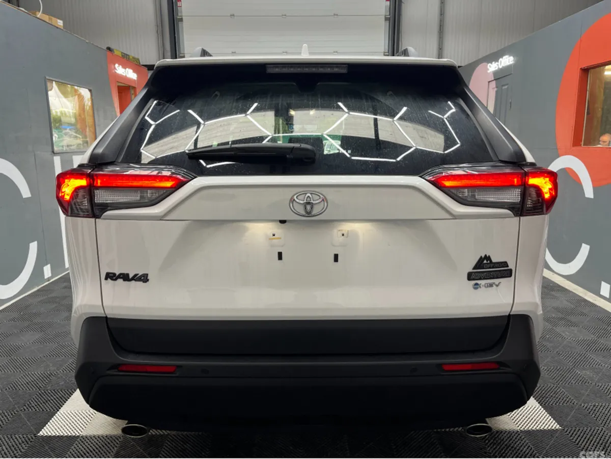Toyota RAV4 SUV, Petrol Hybrid, 2025, White