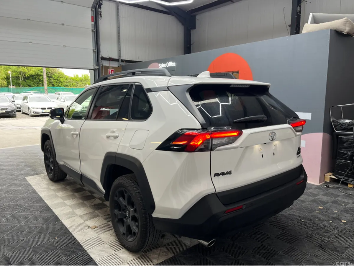 Toyota RAV4 SUV, Petrol Hybrid, 2025, White