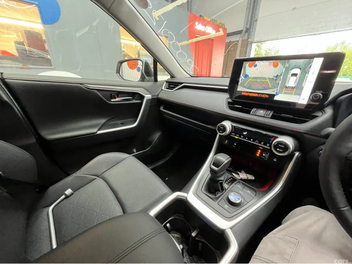 Toyota RAV4 SUV, Petrol Hybrid, 2025, White