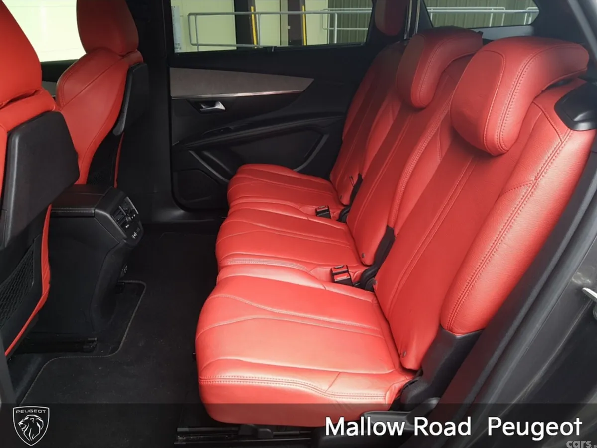Peugeot 5008 SUV, Diesel, 2022, Grey
