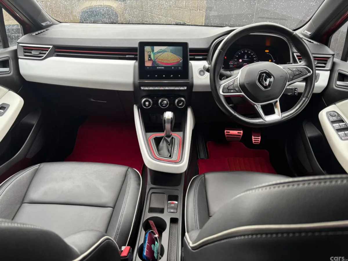 Renault Clio Hatchback, Petrol, 2021, Red