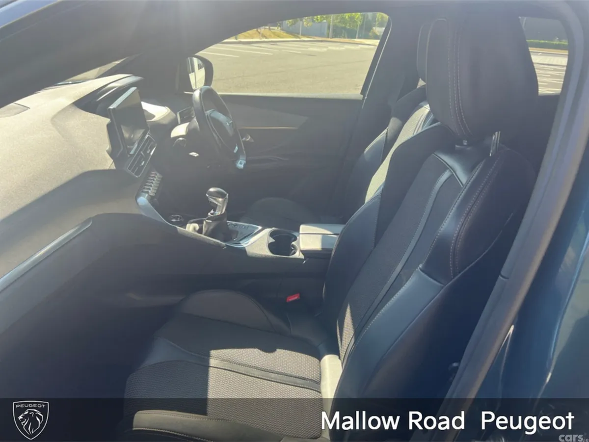Peugeot 3008 SUV, Petrol, 2022, Blue