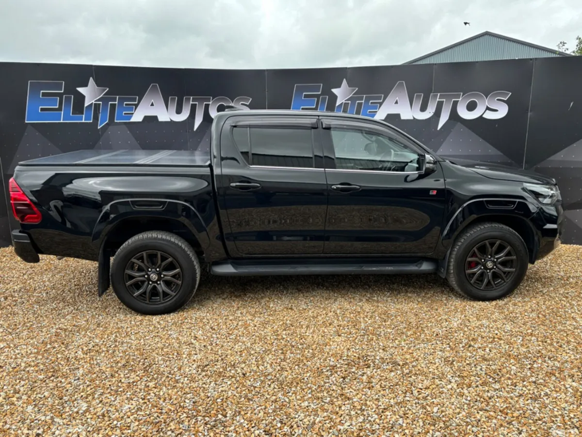 Toyota Hilux Pick Up, Diesel, 2023, Black