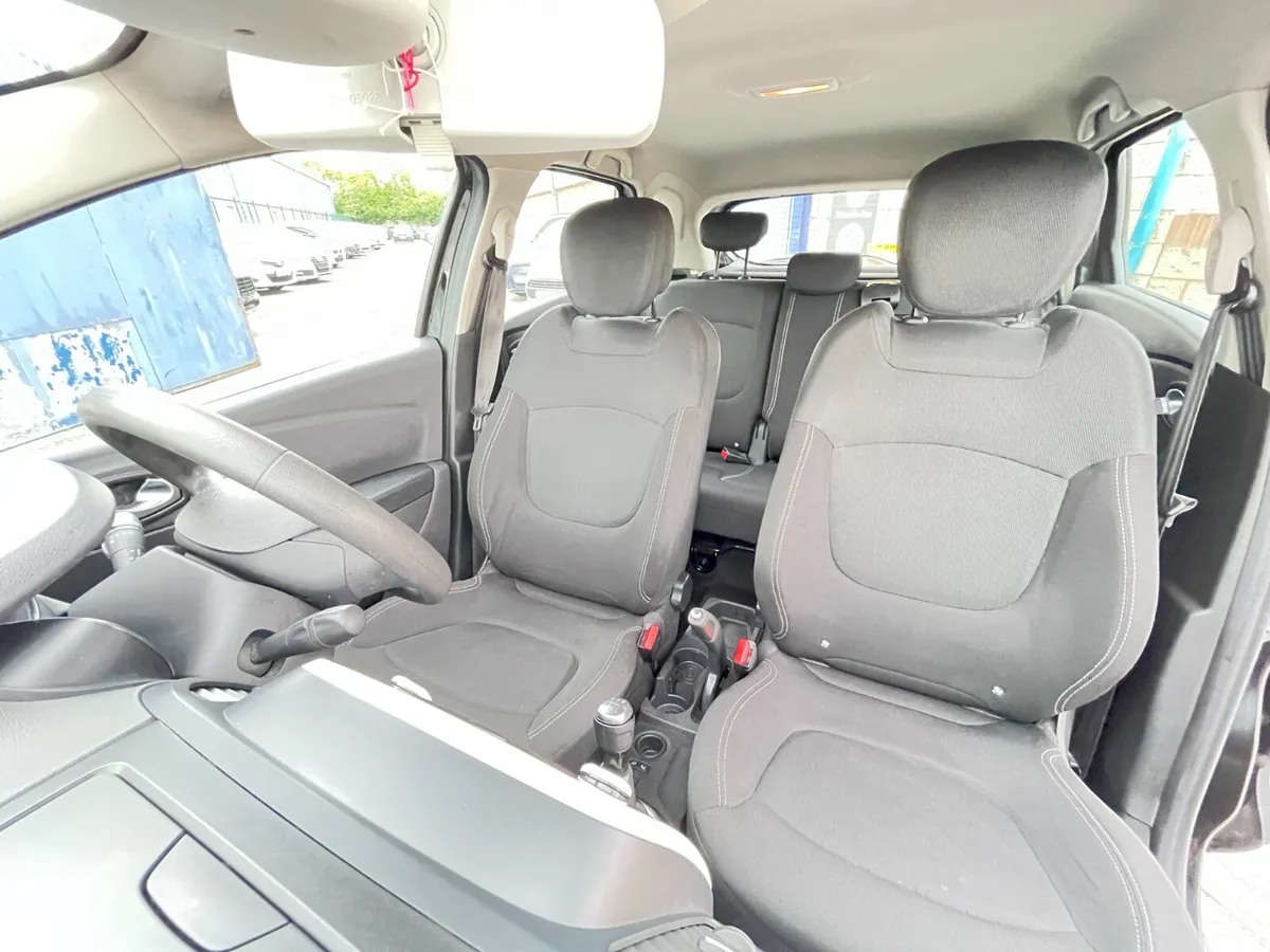 Renault Captur Hatchback, Petrol, 2019, Black