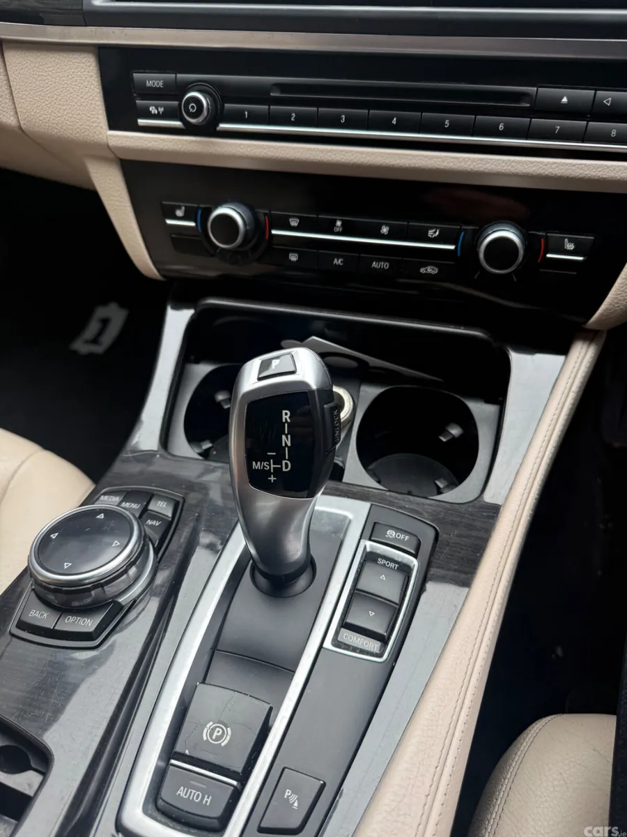 BMW 5-Series Saloon, Diesel, 2014, Grey