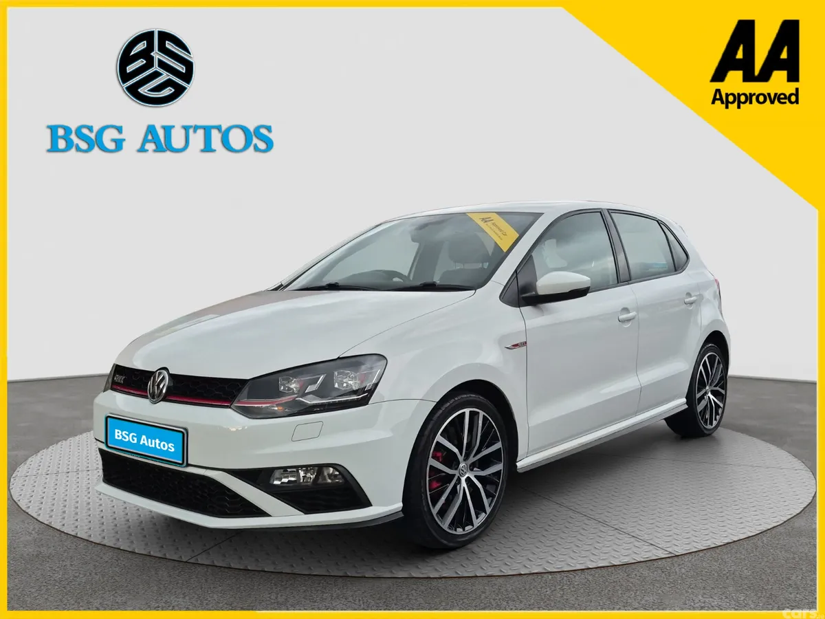 Volkswagen Polo Hatchback, Petrol, 2015, White