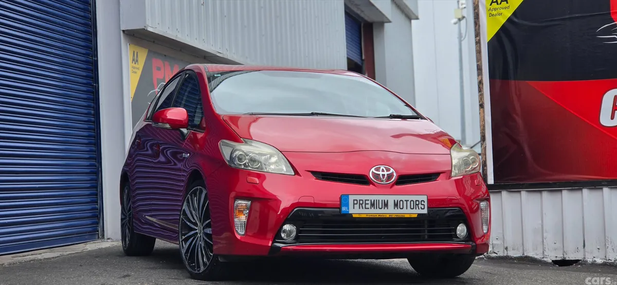 Toyota Prius Hatchback, Petrol Hybrid, 2014, Red