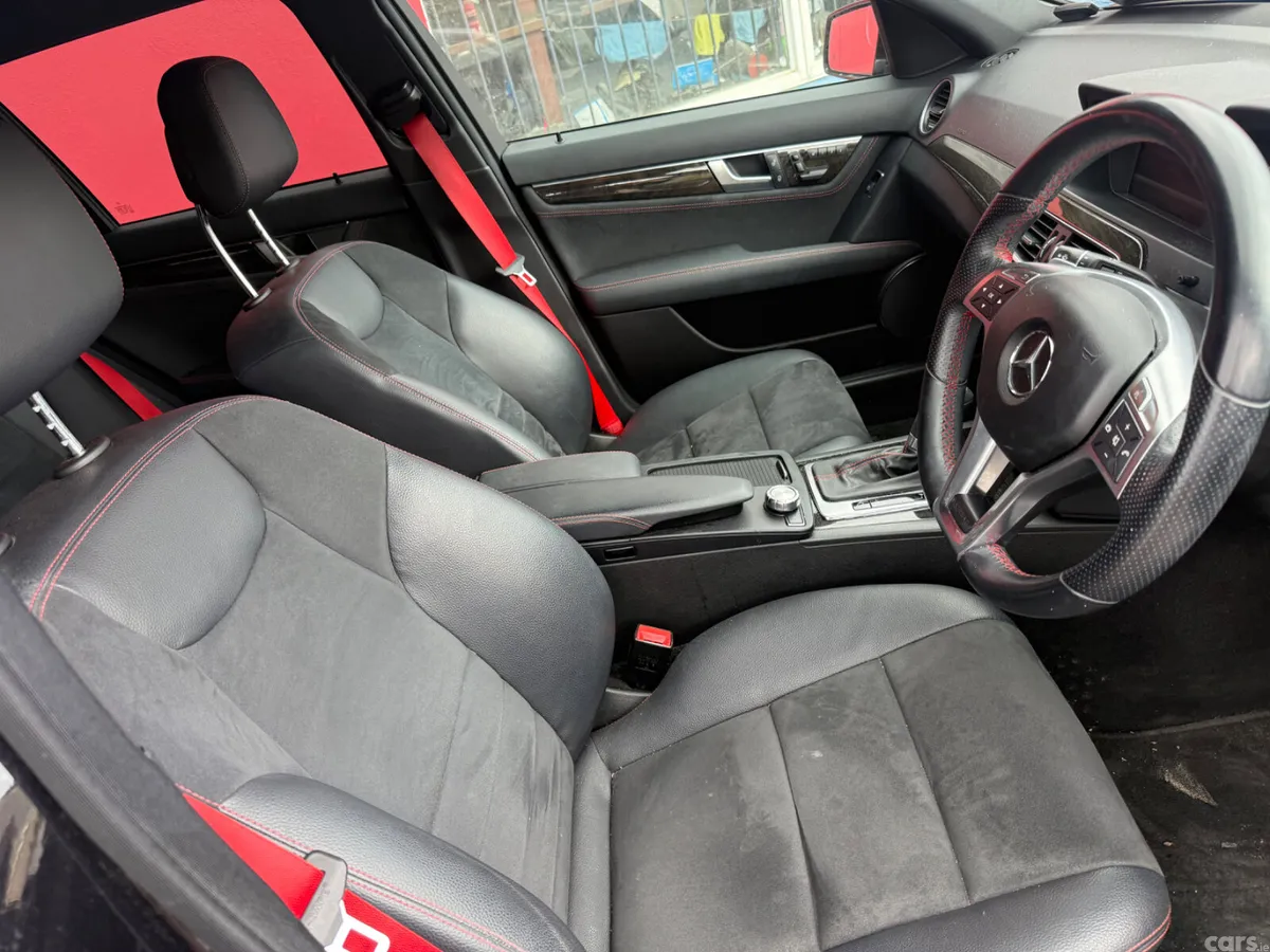 Mercedes-Benz C-Class Estate, Petrol, 2013, Black