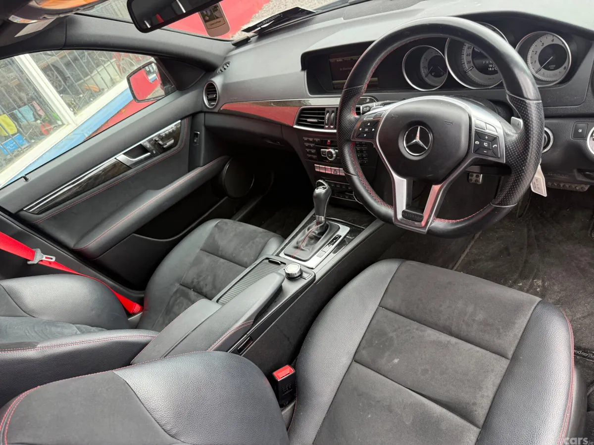 Mercedes-Benz C-Class Estate, Petrol, 2013, Black